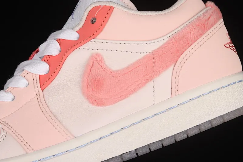 All categories Air Jordan Jordan series basketball shoes Air Jordan 1 Low G version pure original Air Jordan 1 Low AJ1 Joe 1 Second Dimension Valentine's Day low-top retro culture basketball shoes DM5443-666